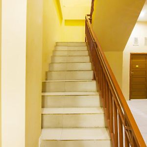 Oyo 90900 Pagi Sore Residence